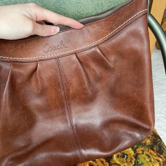 2009 Coach Leather Shoulder Bag - Picture 4 of 8